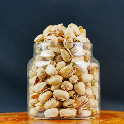 পেস্তা বাদাম জোগাসহ